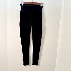 SPANX  Dark Blue Velour Leggings. Size M